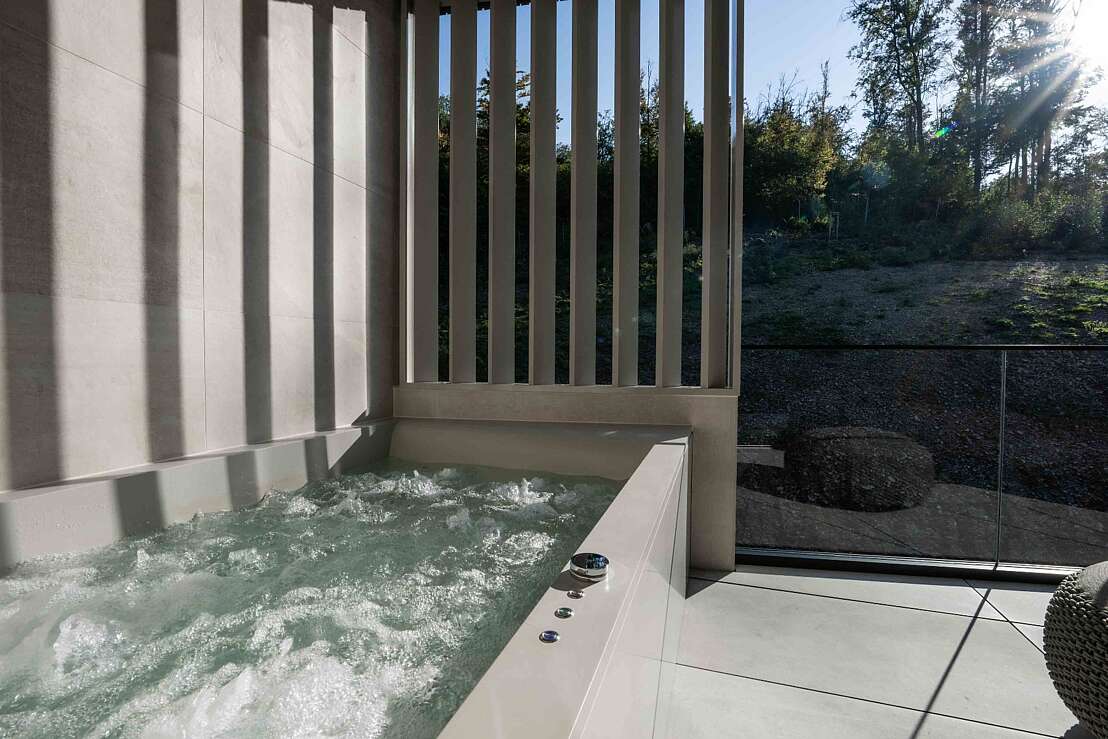 Whirlwanne in den Private Spa Suiten