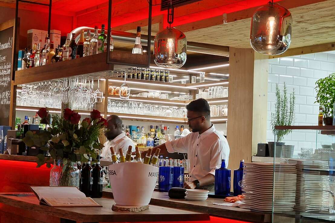 Montevino Bar