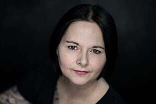 Marion Estermann liest.