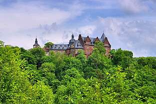 Schloss Rammelburg im Frühling