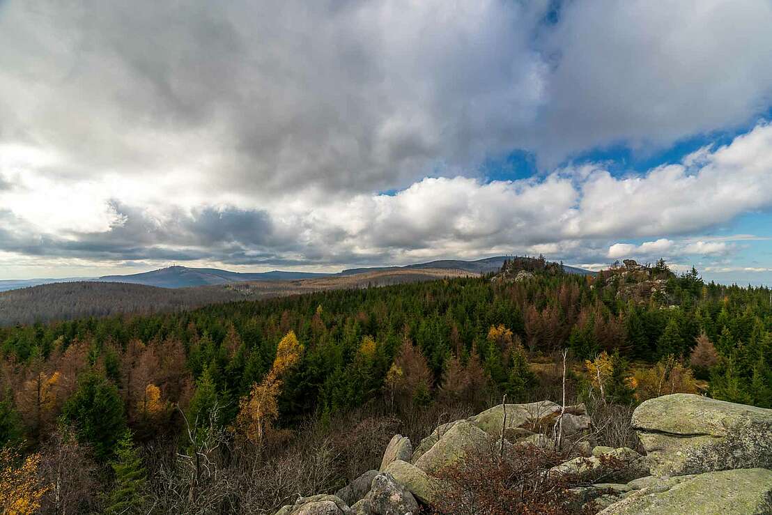 Blick von der Leistenklippe im Herbst