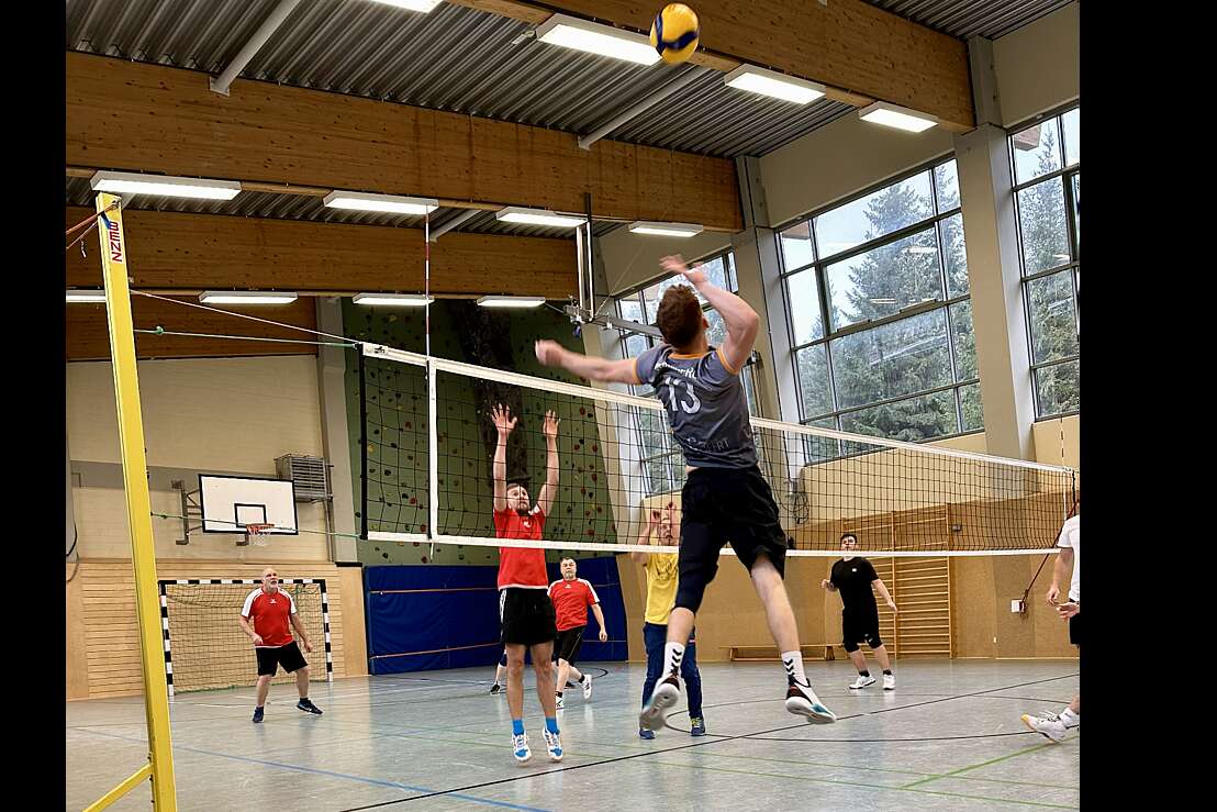 Volleyball, Multifunktionshalle