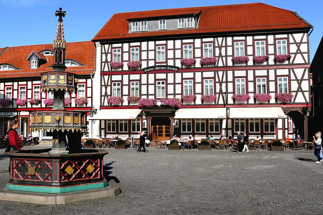 Hausansicht Hotel & Restaurant Weißer Hirsch