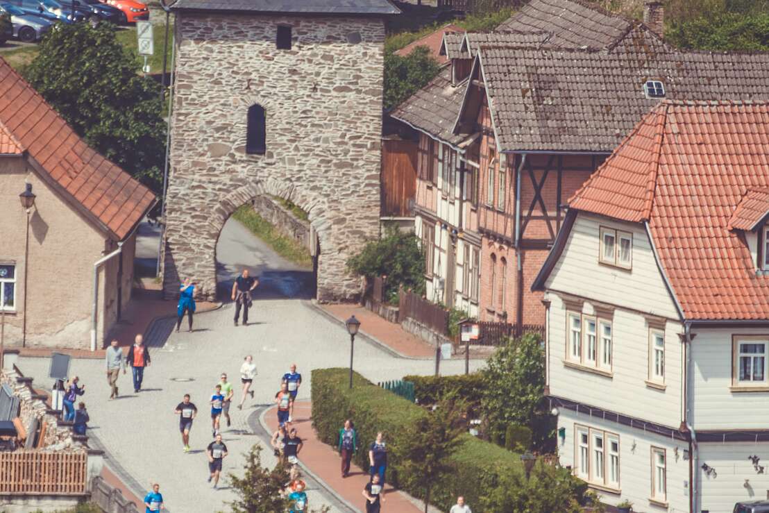 Lauf durch das Stadttor