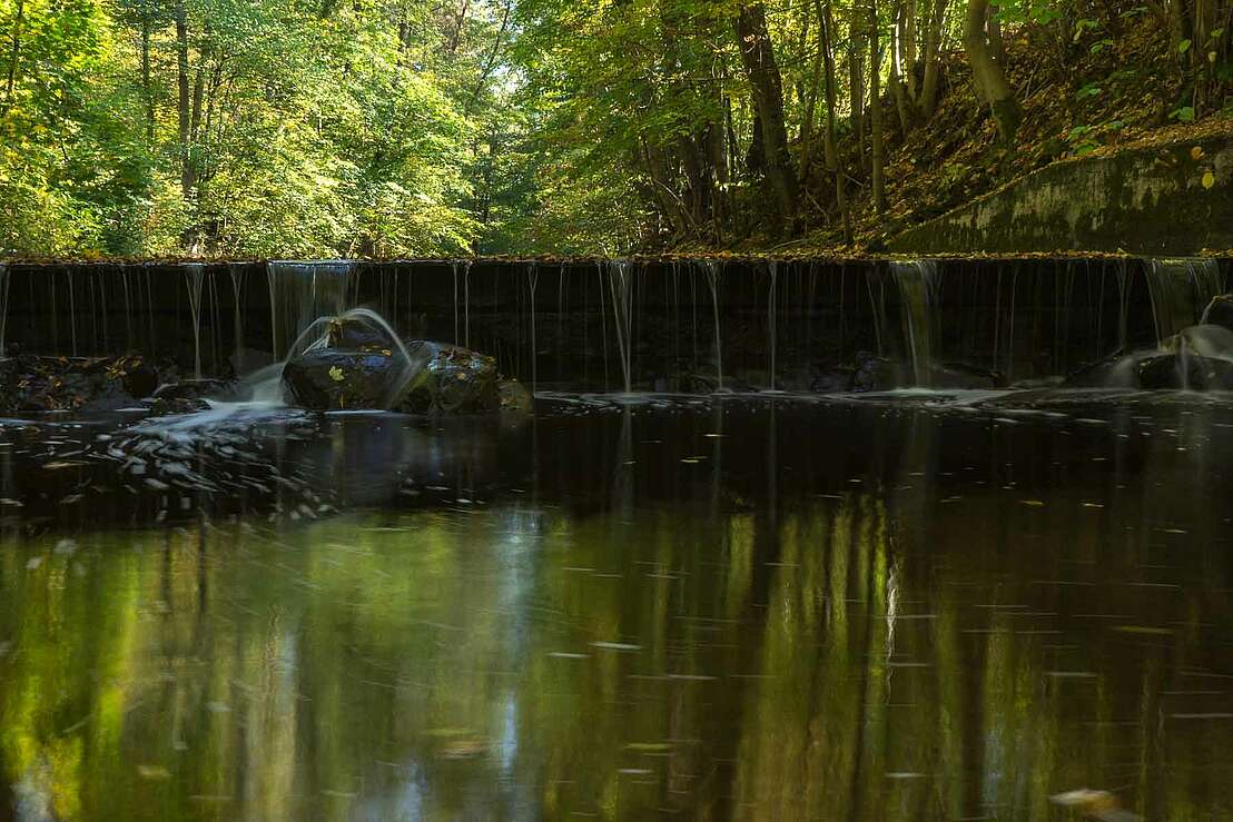 Wehr vor dem Lonauer Wasserfall