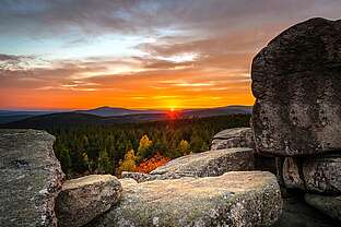 Spektakulärer Himmel über der Leistenklippe