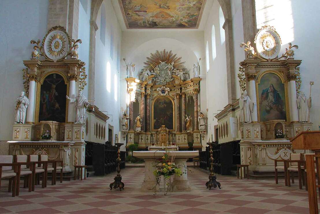Altar in der Klosterkirche Huysburg