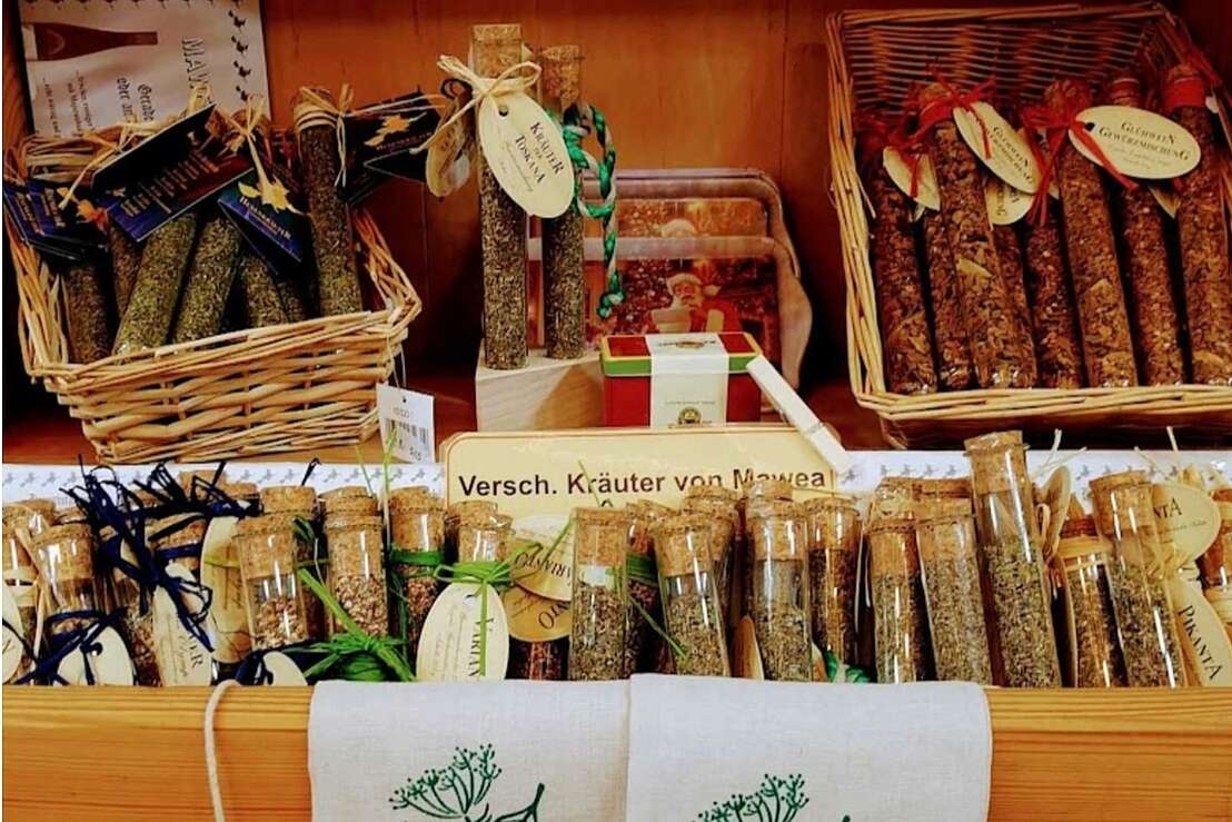 Gewürze und Mettwurst Gewürze und Mettwurst