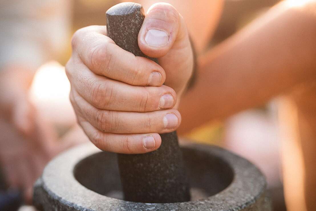 Kräuterverarbeitung Kräuterverarbeitung