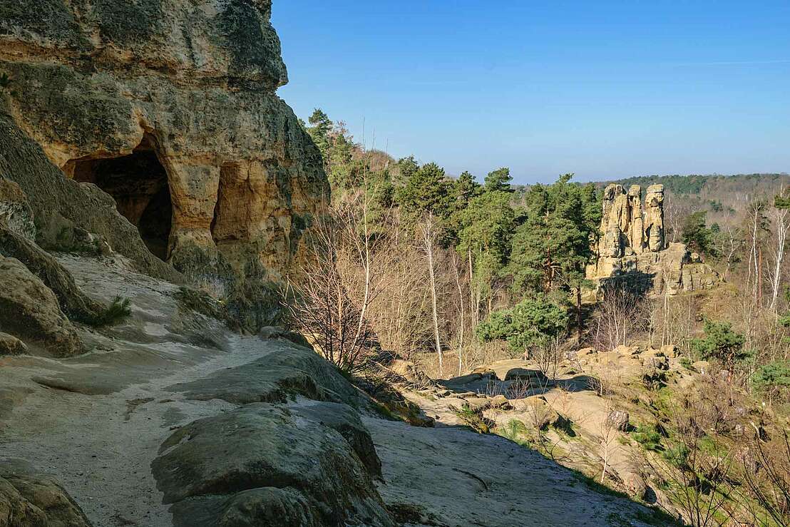 Blick von den Klusfelsen auf die Fünf-Finger-Felsen